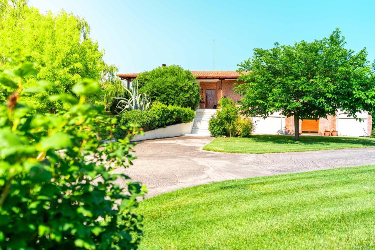 Villa Bougainvillea Epanomi Exterior photo